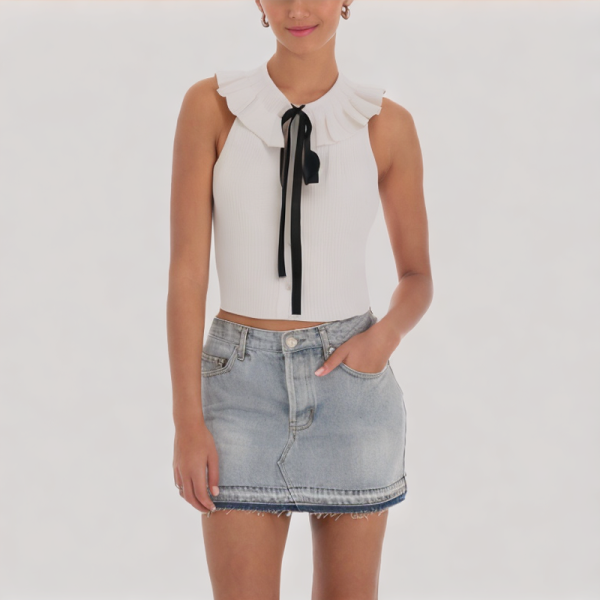 Fashionable bow vest
