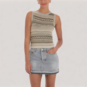 Slim-fit knitted vest