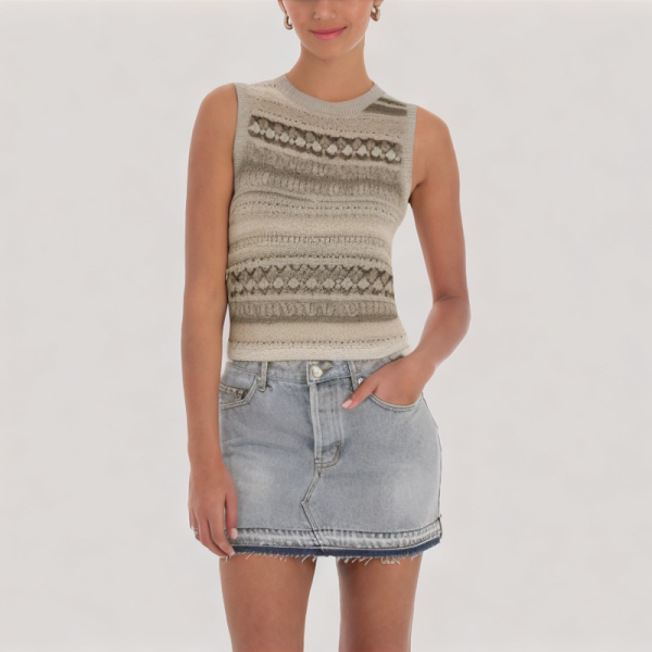 Slim-fit knitted vest
