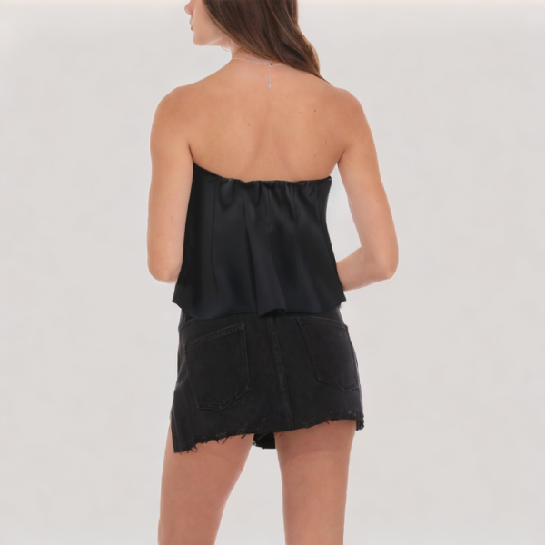 sweetheart neckline off-the-shoulder top