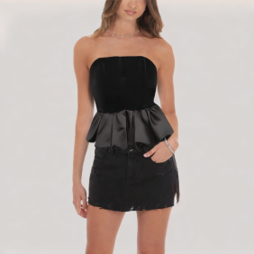 Black sweetheart neckline off-the-shoulder top