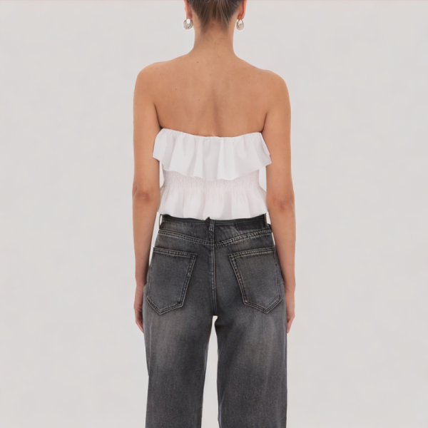 Elegant slim-fit off-the-shoulder top