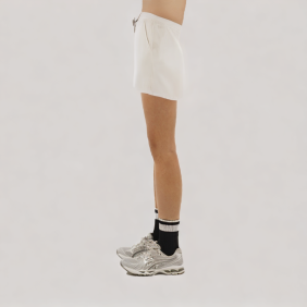 Contrast belt denim shorts
