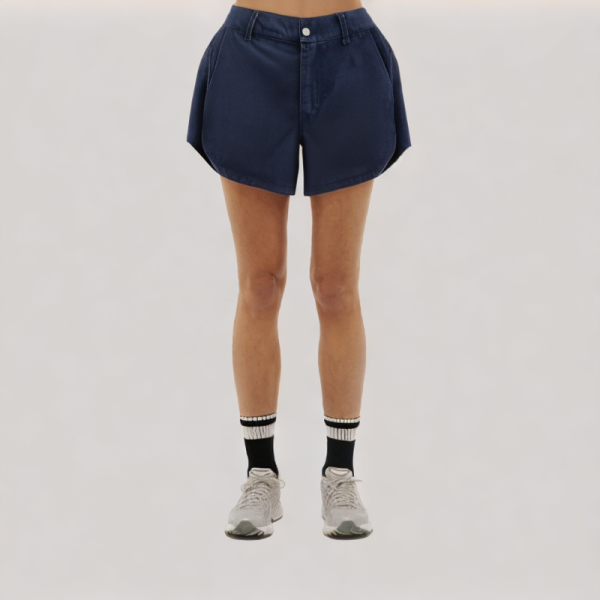 Fashionable casual denim shorts