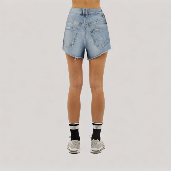 Versatile ripped denim shorts