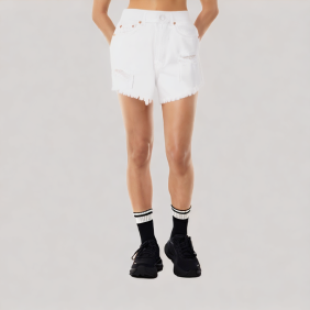 Casual ripped denim shorts