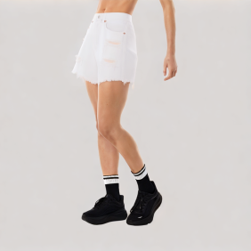 Casual ripped denim shorts