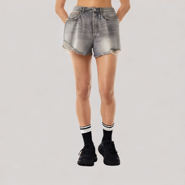 Retro ripped denim shorts