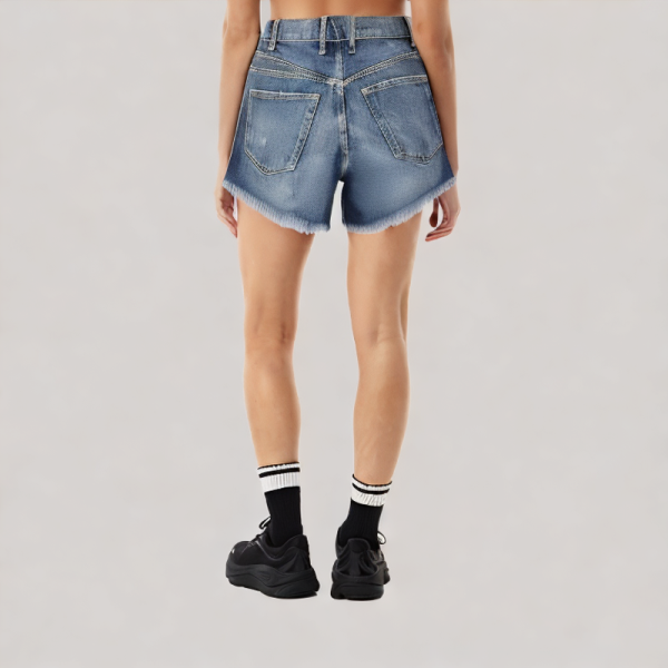 Comfortable mid-rise denim shorts