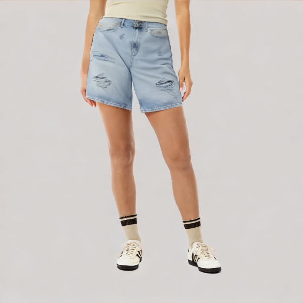 ripped mid-rise denim shorts