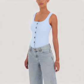 Slim-fit versatile camisole top