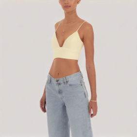 Sweet and spicy V-neck camisole